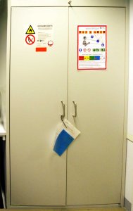 How to Store Dangerous Goods in the Workplace