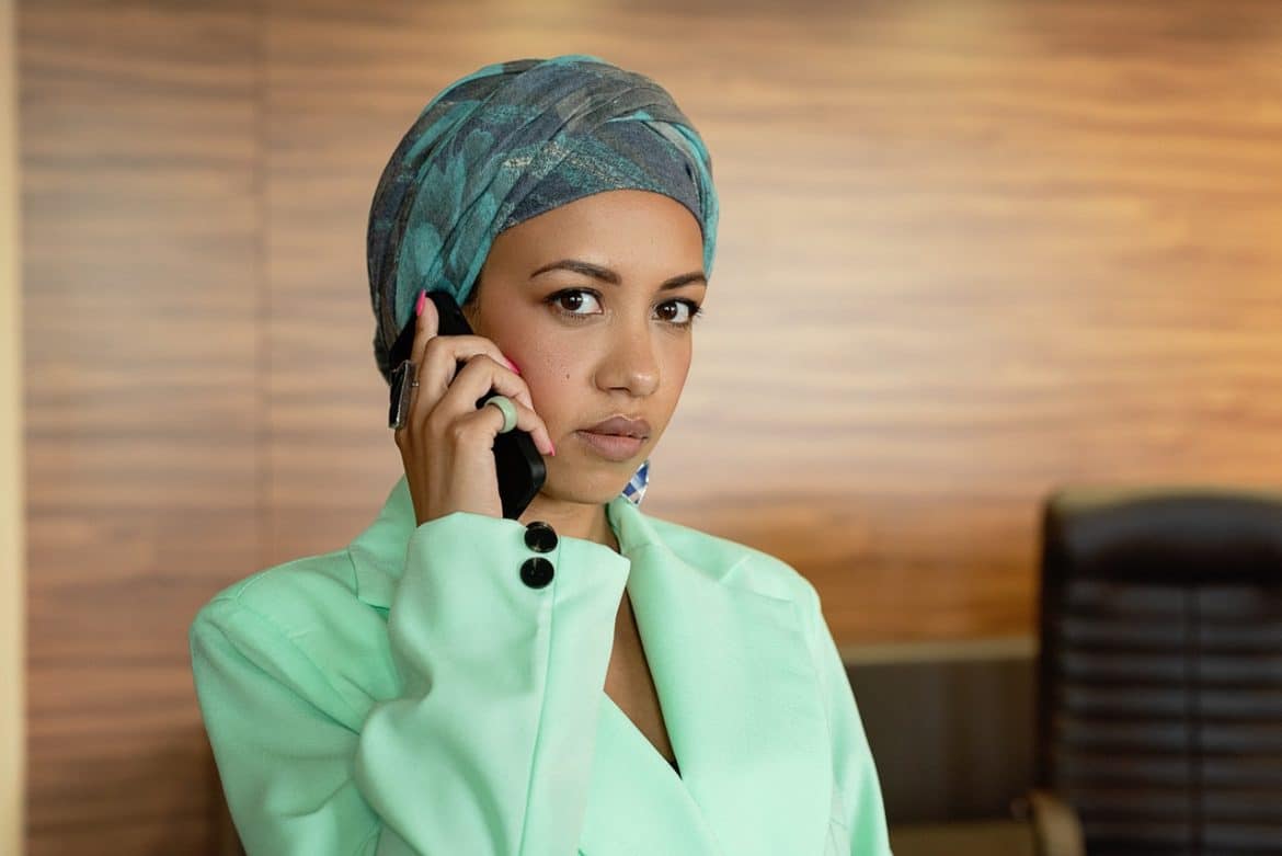 Business Call Etiquette for Entrepreneurs